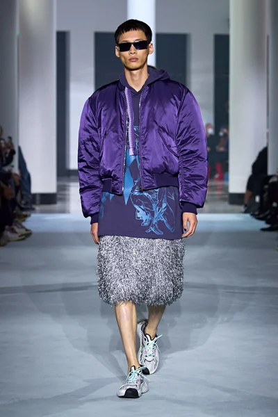 Look 29